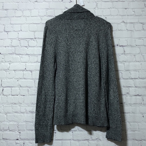 Abercrombie & Fitch cardigan sweater - Picture 7 of 7